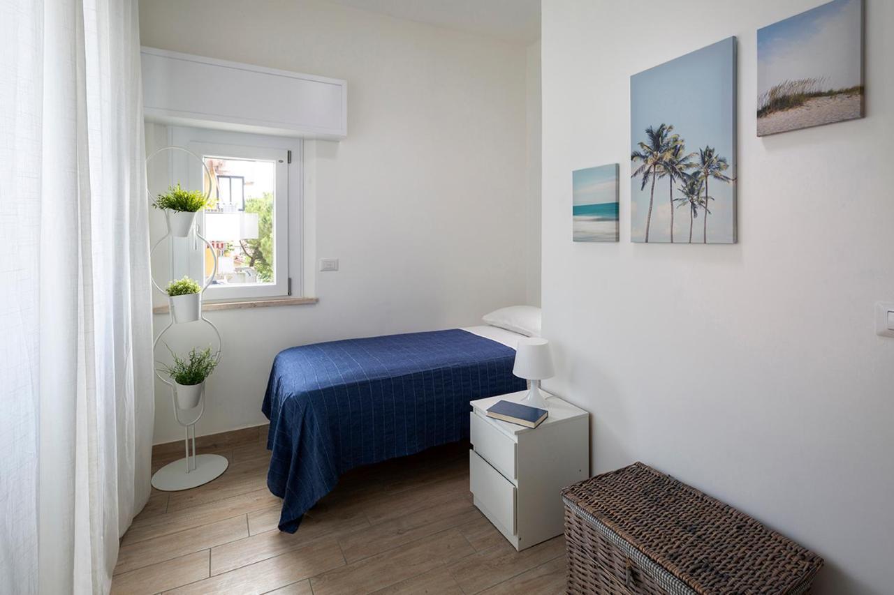 Appartamenti Villa Miramare Rimini Exteriör bild