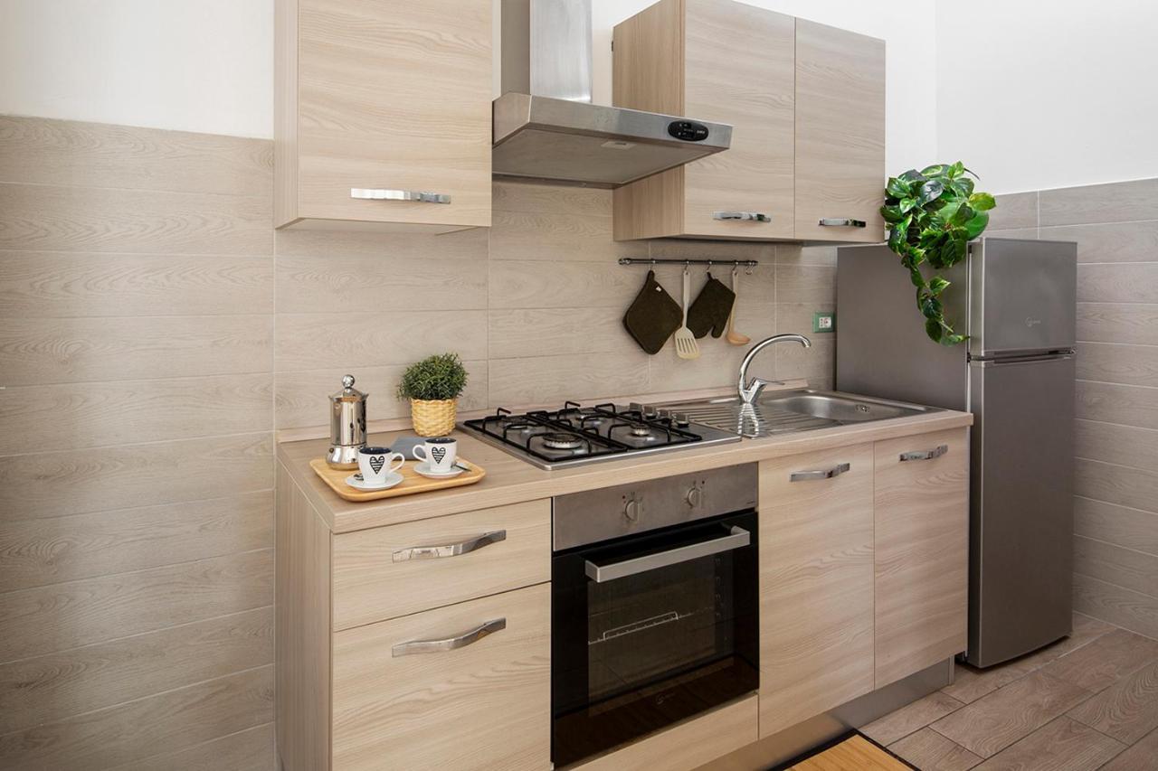 Appartamenti Villa Miramare Rimini Exteriör bild