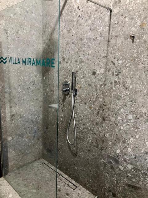 Appartamenti Villa Miramare Rimini Exteriör bild